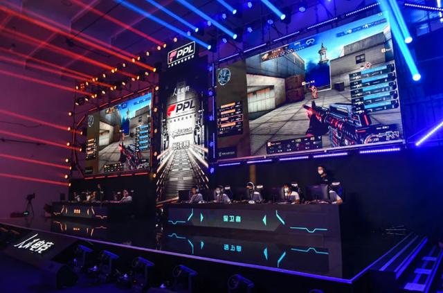 英雄联盟前职业选手无状态Cool发庆祝六一微博，疑似暗讽UZI，被粉丝怒喷