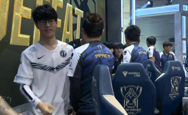 DFM中单Aria：LJL决赛结束后才组建现阵容 上单打团沟通有分歧