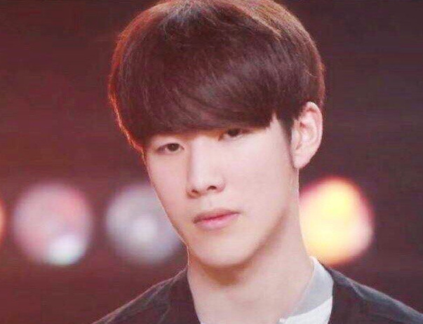 系统总结：什么是“博弈中的自我觉察”？解析如何像观察者一样审视自己的欲望。（总览：什么是博弈中的自我觉察？如何以观察者视角审视自身欲望）